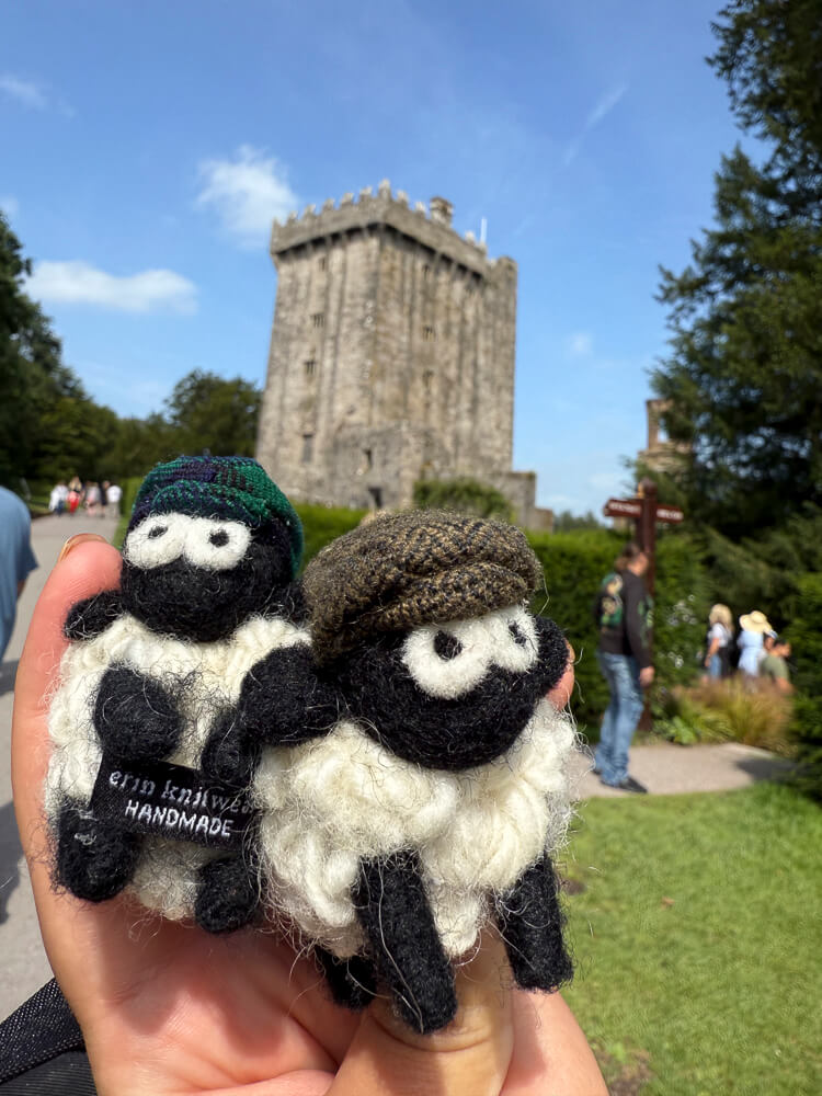 KNIT BIT - LABAABAA'S