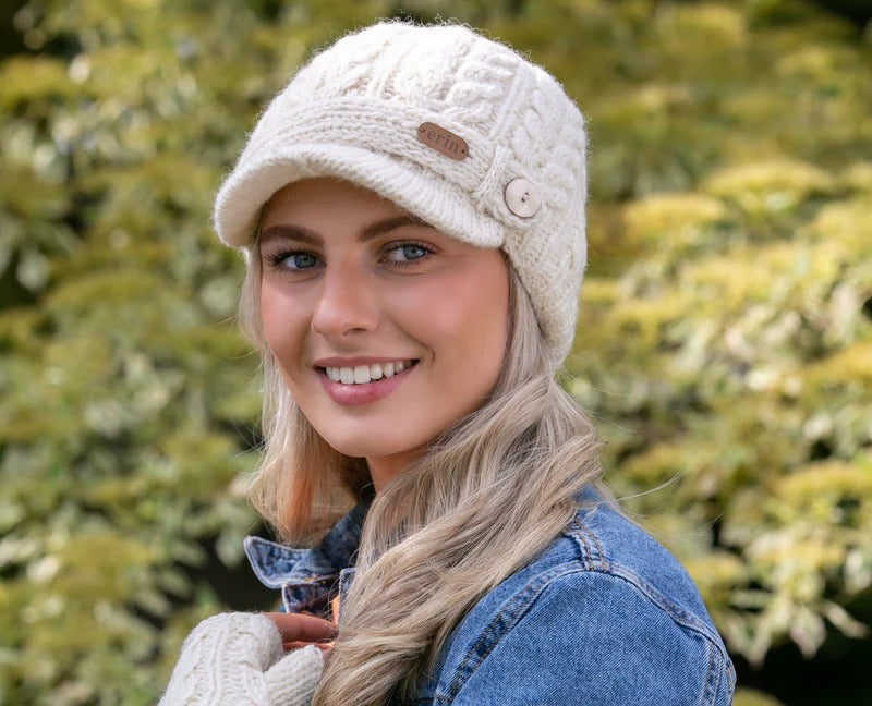 Unisex Aran Cable Peak