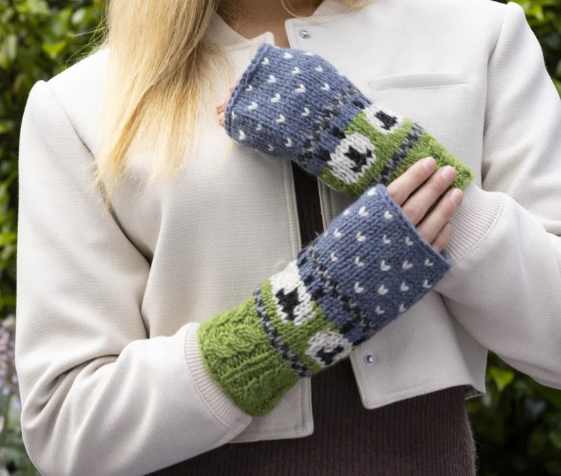 Aran Cable Sheep Handwarmers