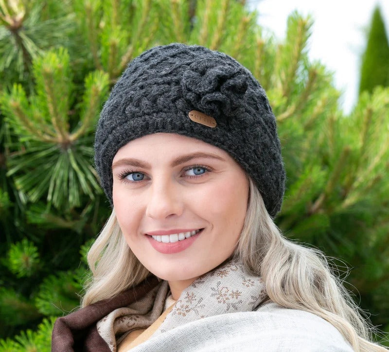 Aran Trellis Pullon Hat w/Flower