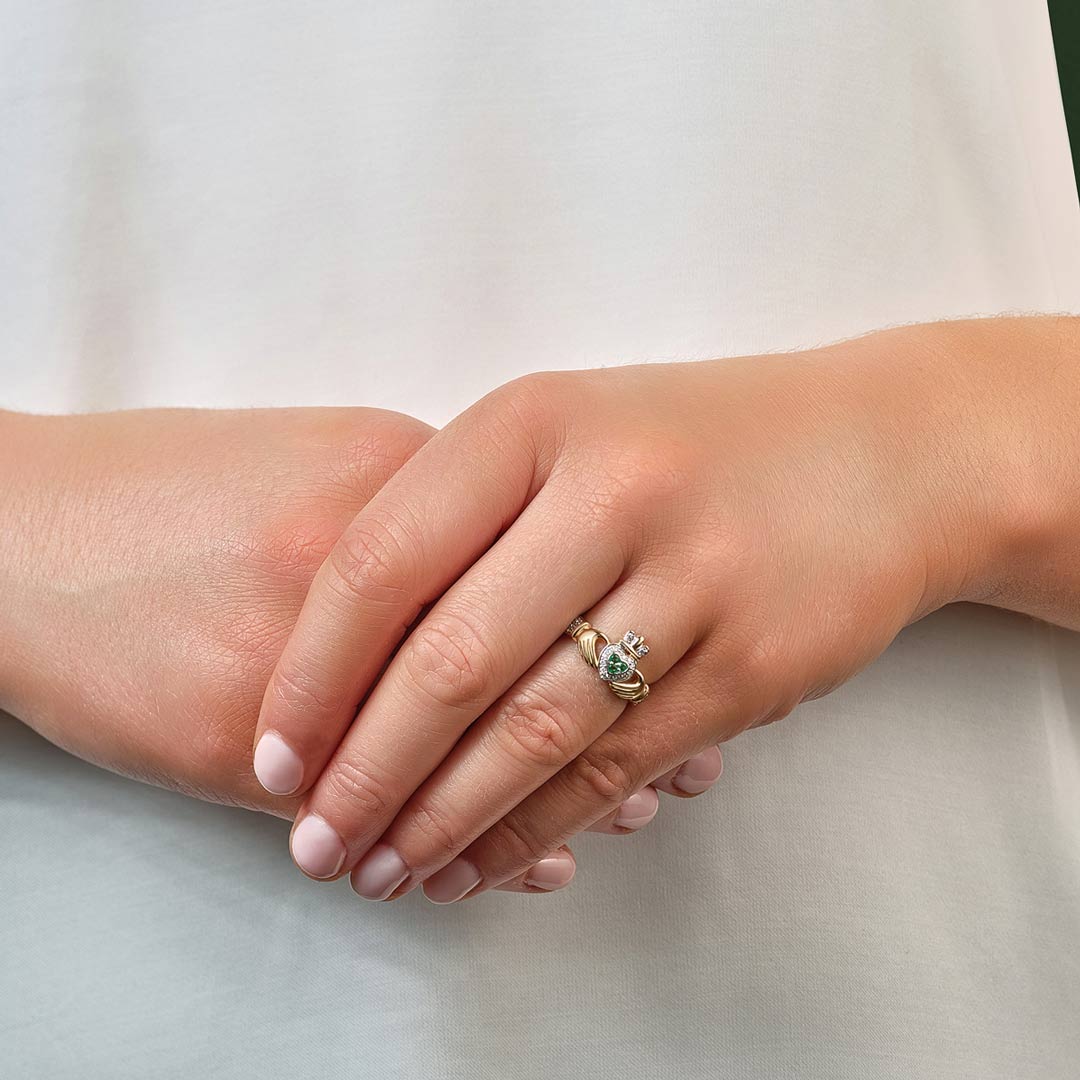14K Gold Diamond & Emerald Set Claddagh Ring