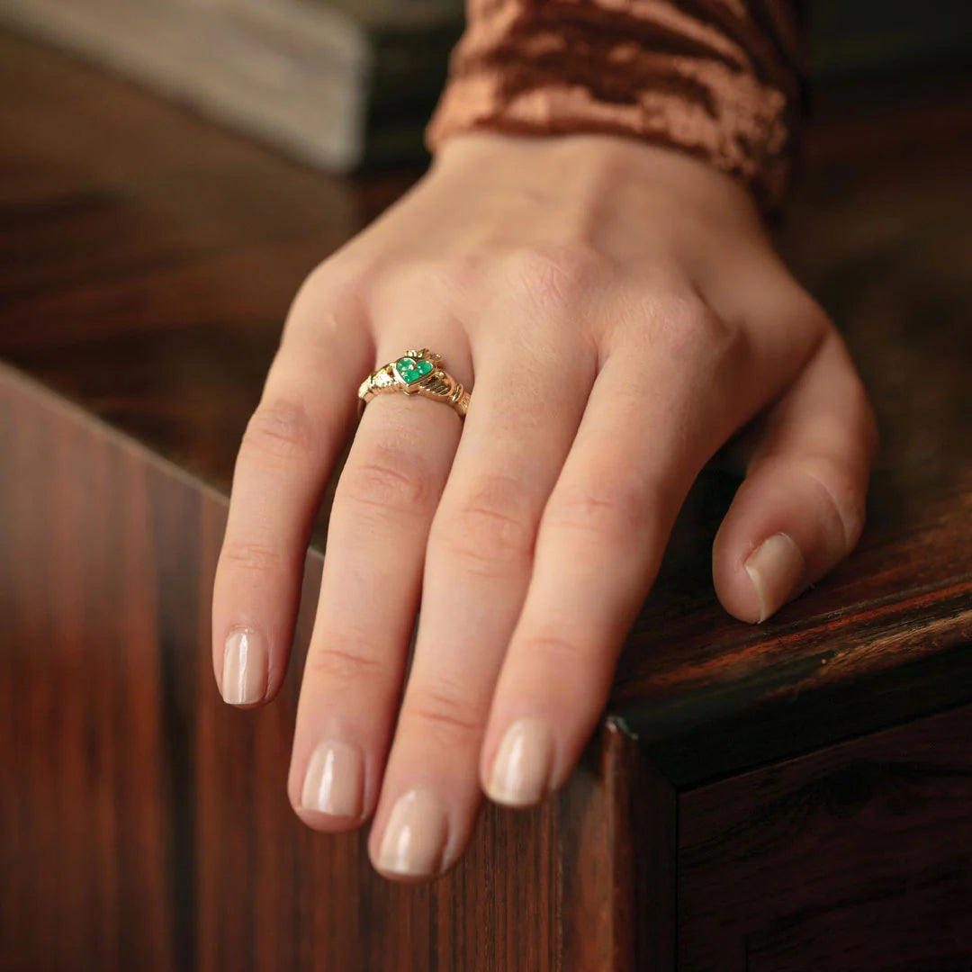 14K Gold Emerald Claddagh Ring