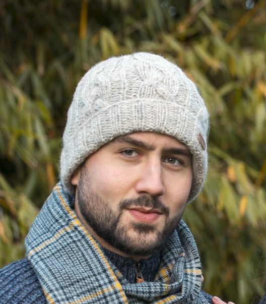 aran-cable-turnup-hat-oatmeal