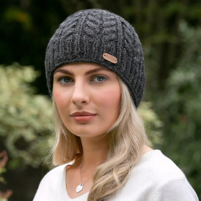 aran-cable-pullon-hat-charcoal