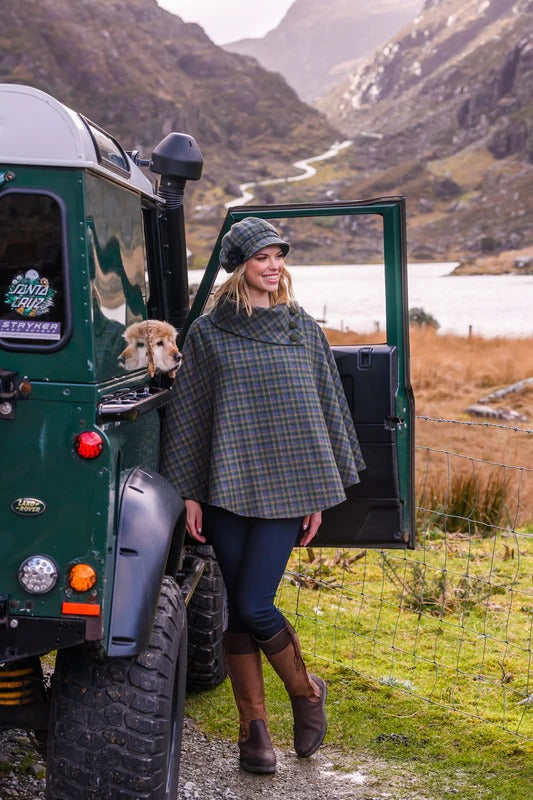 Mucros Weavers Poncho 471