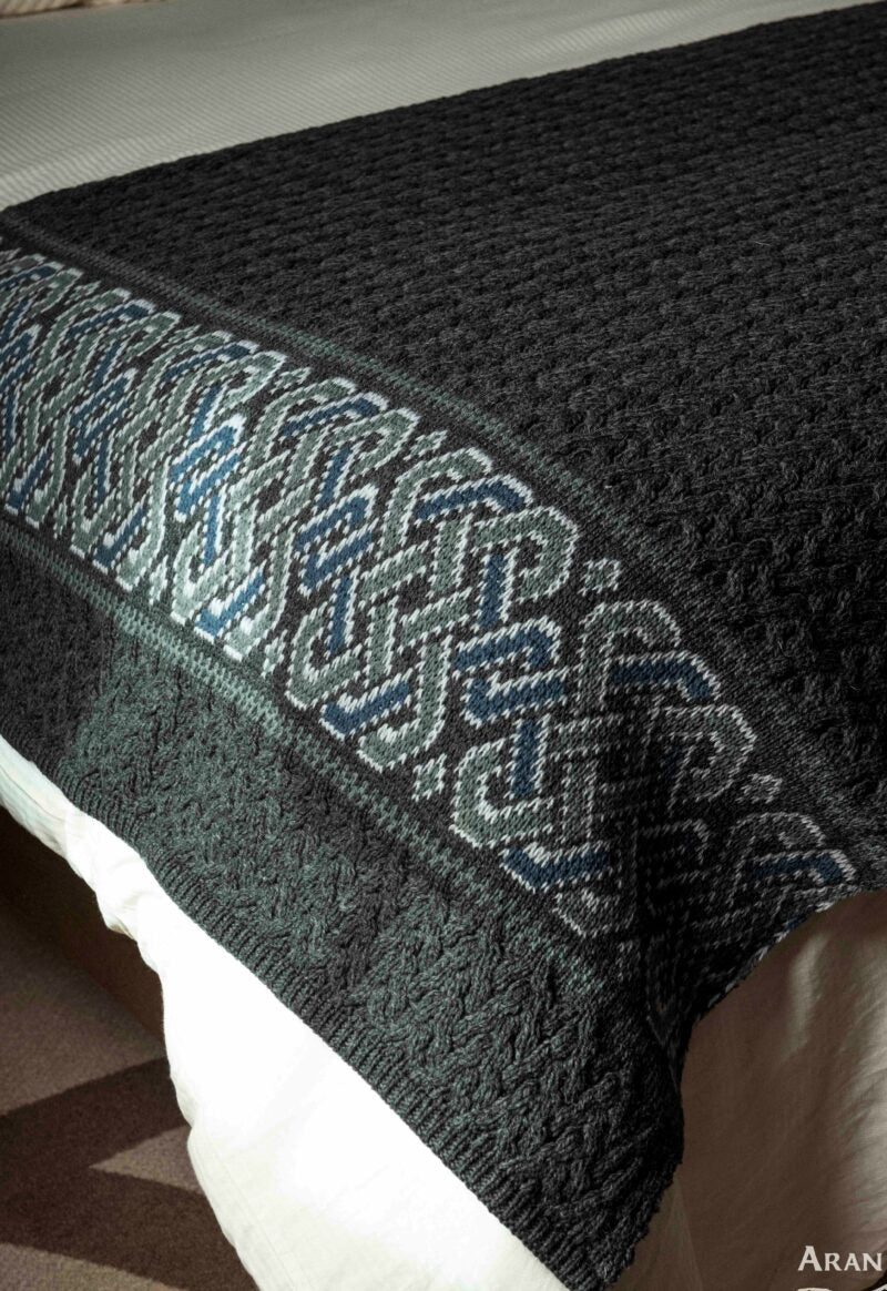CELTIC JACQUARD THROW X5098